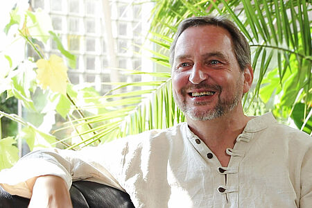 Eckard Wolz-Gottwald - Gespräch mit einem Yoga-Urgestein