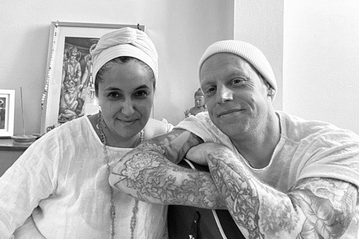 Sat Nam Session - Die Musiker Mitali Akal Nampreet & Robert Ehrenbrand.