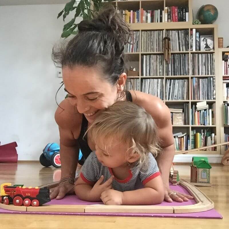 Mit Kindern Yoga üben