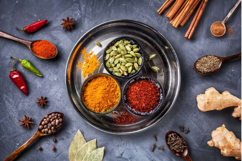 Ama reduzieren - mit ayurvedischen Gewürzen