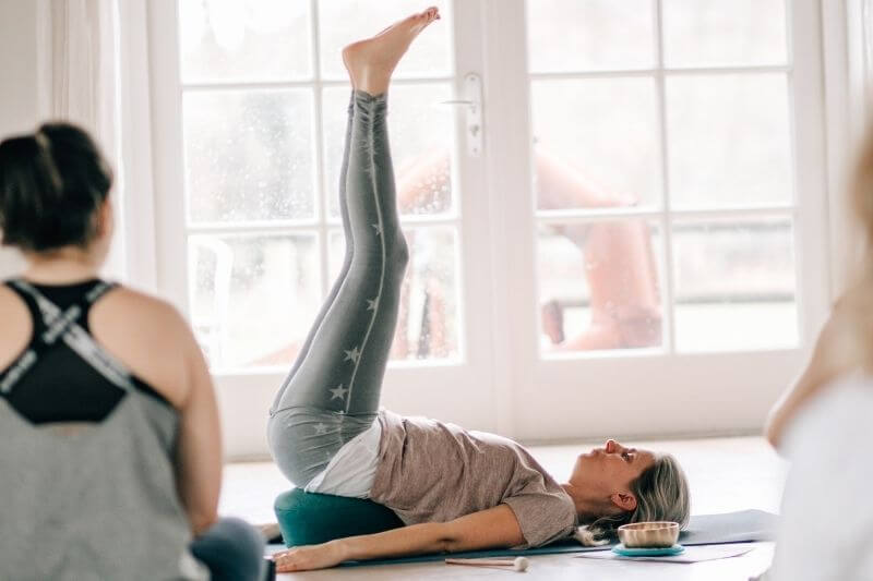 Sanfte Yoga-Übungen bei MS