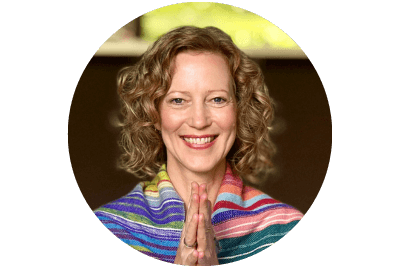 Elena Lustig - Yogalehrerin, Autorin, ProAge-Coach