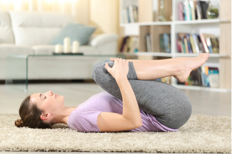 Yoga Übungen gegen Rückenschmerzen