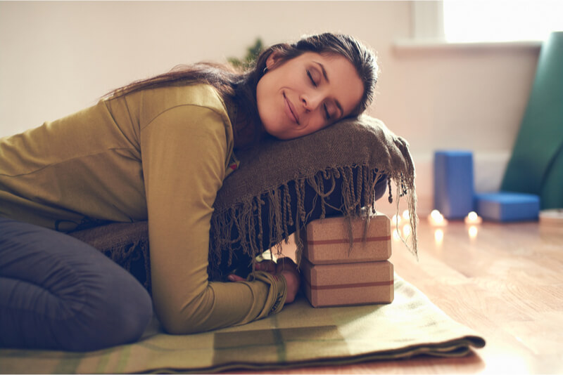 Stress abbauen mit Yoga Stress abbauen mit Yoga